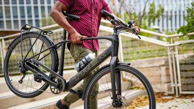 Trek FX+ 2 SO LT S Satin Trek Black Produktbild 2