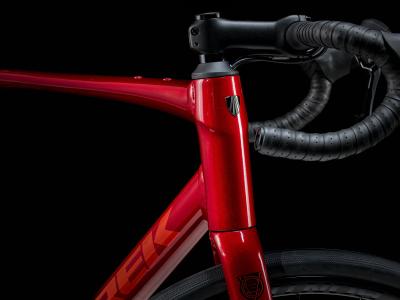 Trek Domane AL 2 49 Crimson to Dark Carmine Fade Produktbild 3