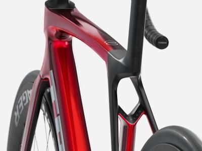 Trek Madone SL 7 XL Gloss Fury Red/Matte Deep Smoke Produktbild 3